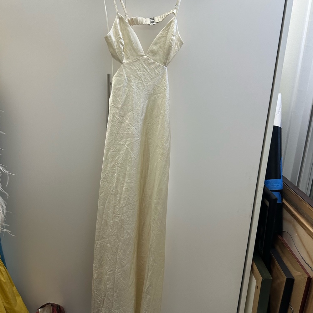 Chic Cream Backless Evening Dress